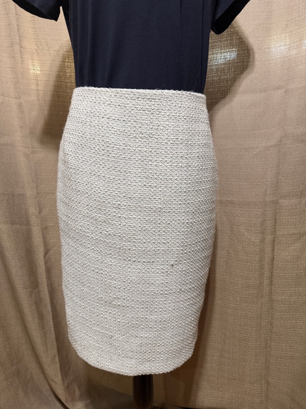 Calvin Klein Cream Textured Pencil Skirt Sz 8
